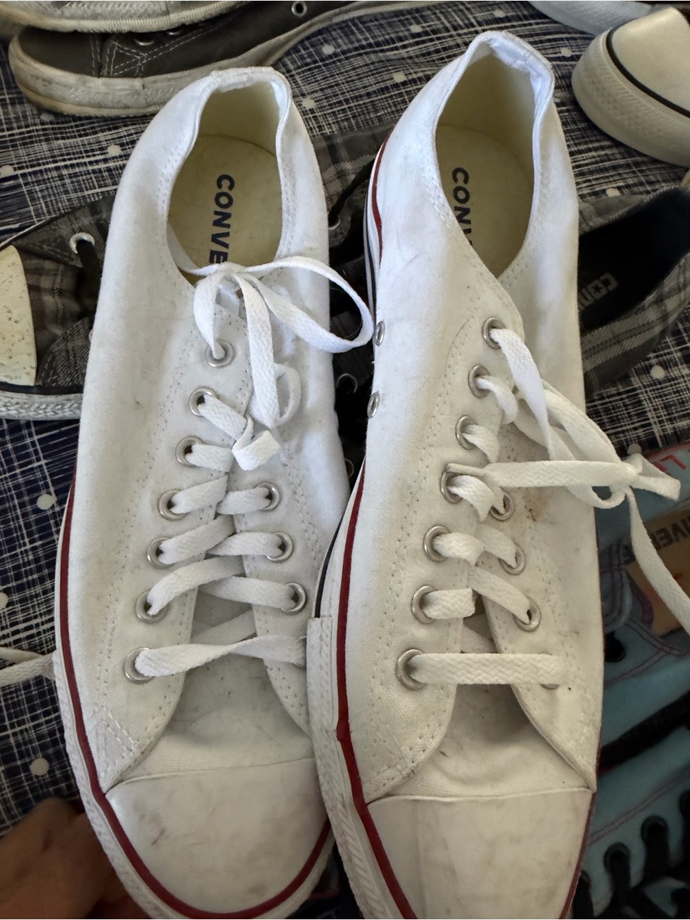 Converse classic bright White Canvas Low-Top Sneakers with Red and Black Accents